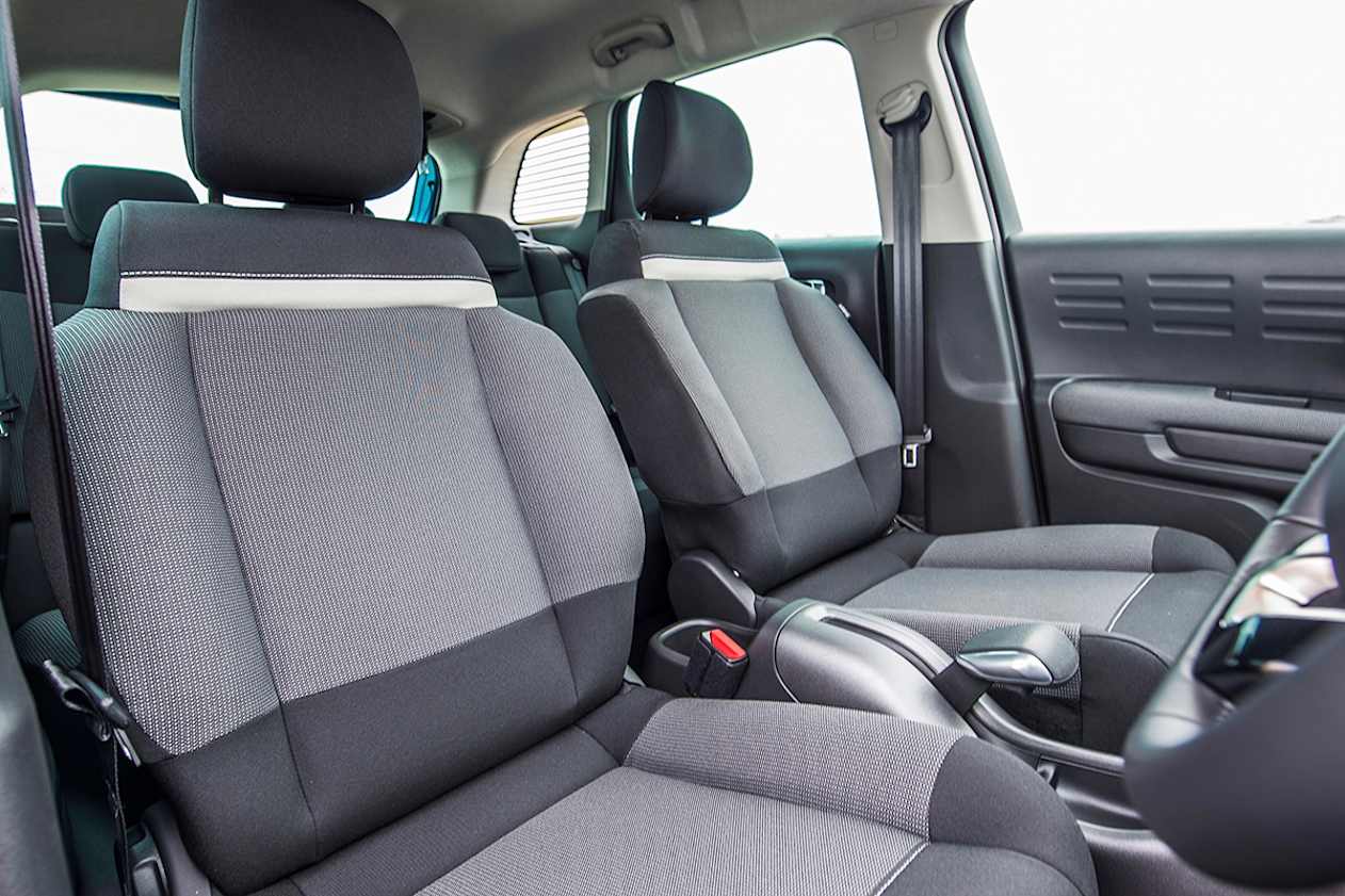 The cabin is definitely more French than the rear.